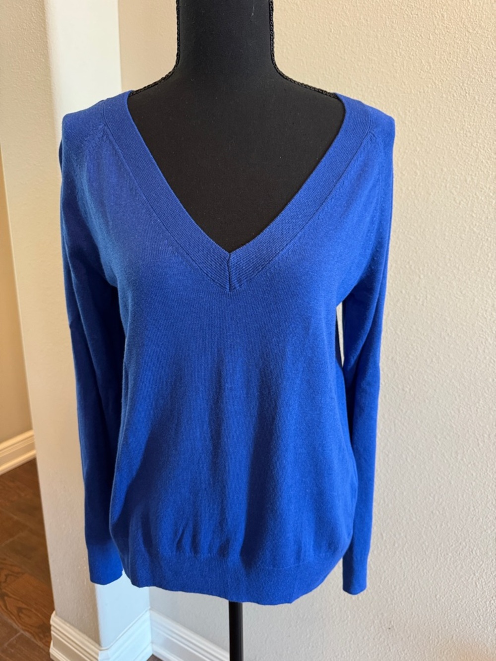 Banana republic forever sweater S NWT